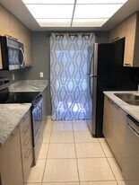 43 Las Palmas Way in Kissimmee, FL - Building Photo