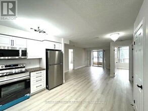 310 Burnhamthorpe Rd W in Mississauga, ON - Building Photo - Building Photo