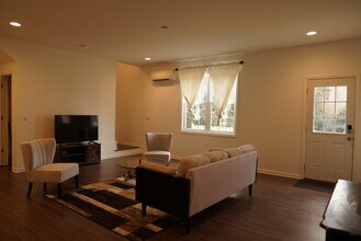 3100 Dogwood Dr in Raleigh, NC - Foto de edificio - Building Photo