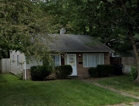 1725 E Calvert St in South Bend, IN - Building Photo