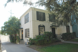 4526-4528 Los Feliz Blvd in Los Angeles, CA - Building Photo - Building Photo