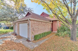 6708 Windrift Way in Austin, TX - Building Photo - Building Photo