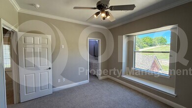 121 Lafayette Landing in Heath, TX - Foto de edificio - Building Photo
