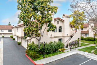 Marbella in San Diego, CA - Foto de edificio - Primary Photo