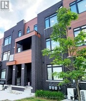 370 Red Maple Rd in Richmond Hill, ON - Building Photo