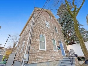 7 Albion Ter, Unit #1 in Somerville, MA - Foto de edificio - Building Photo