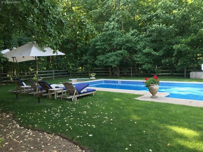 15 High Ridge Rd in Pound Ridge, NY - Building Photo - Building Photo