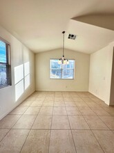 9674 Hawk Cliff Ave in Las Vegas, NV - Building Photo - Building Photo