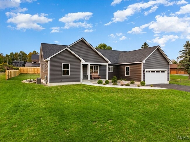 6251 Meadow Dr in Rome, NY - Foto de edificio - Building Photo