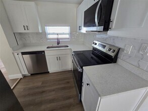 416 W Ianthe St in Tavares, FL - Building Photo - Building Photo