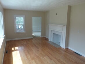 2780 Falmouth Rd in Barnstable, MA - Building Photo - Building Photo