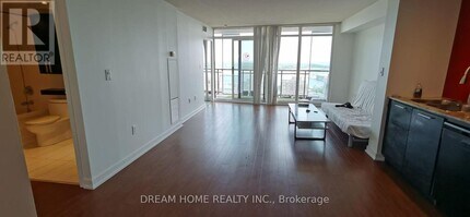 25-2325 Capreol Ct in Toronto, ON - Building Photo - Building Photo