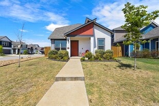 1912 Los Olivios Wy in Austin, TX - Building Photo