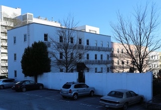 Paces Green in Atlanta, GA - Foto de edificio - Building Photo