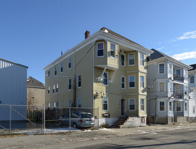 596 S Second St in New Bedford, MA - Building Photo - Building Photo