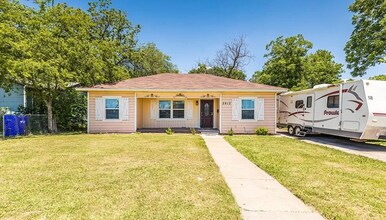 3913 Roselawn Dr in Waco, TX - Building Photo - Building Photo