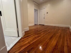 73 Park Dr in Boston, MA - Building Photo - Building Photo