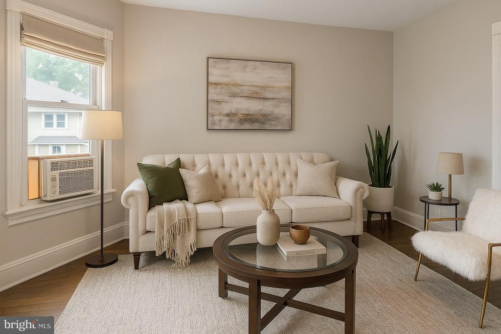 134 S Main St in Glassboro, NJ - Building Photo