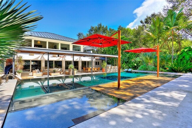 property at 5520 Oakwood Ln