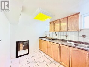 22 Garfield Crescent in Brampton, ON - Building Photo - Building Photo