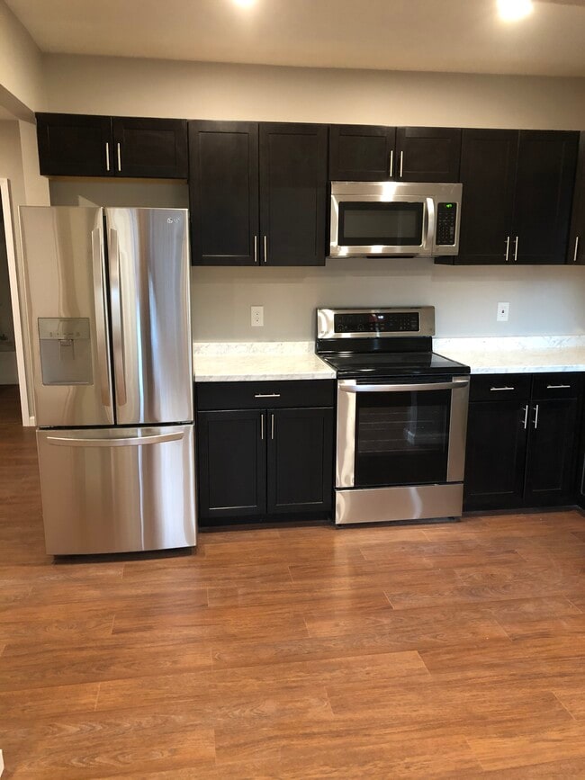 2015 Eastern Pkwy, Unit 2015 in Schenectady, NY - Building Photo - Building Photo