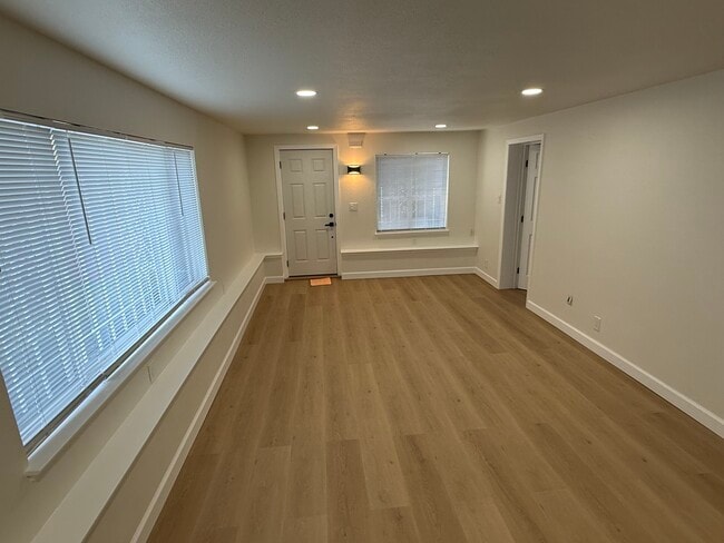 3 San Miguel Ave, Unit Daly City in Daly City, CA - Foto de edificio - Building Photo