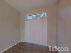 172 Cherry Grove Dr in West Columbia, SC - Foto de edificio - Building Photo