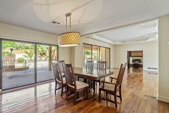 5310 E Camelback Rd in Phoenix, AZ - Building Photo - Building Photo