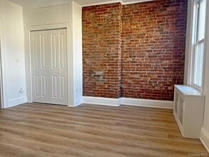 19 Bridge St in Nyack, NY - Building Photo - Building Photo