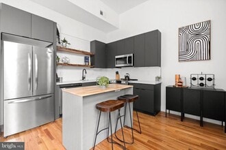 1221 4 St in Philadelphia, PA - Building Photo - Building Photo