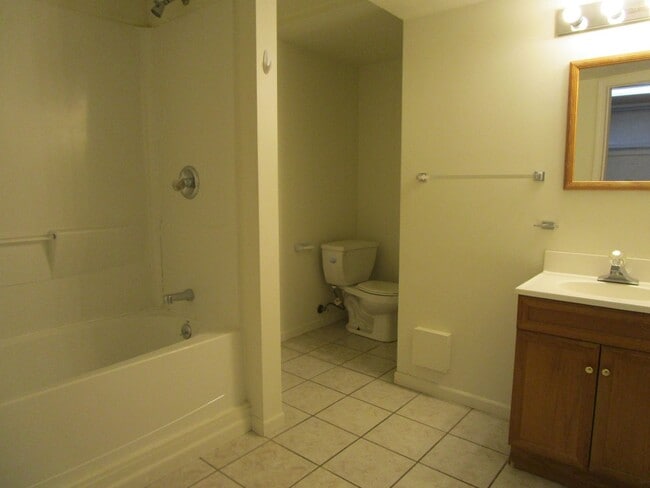 property at 607 N Juliette Ave