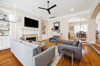 190 Oak Pl in Houston, TX - Building Photo - Building Photo