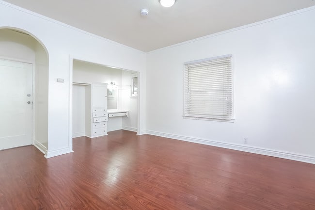 21 Westminster Ave in Los Angeles, CA - Building Photo - Building Photo