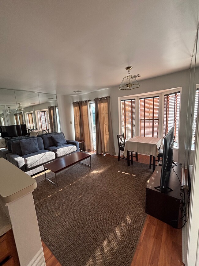 83 Crosspointe Dr, Unit Condo East Brunswick in East Brunswick, NJ - Building Photo - Building Photo