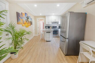 312 La France Ave in Alhambra, CA - Foto de edificio - Building Photo