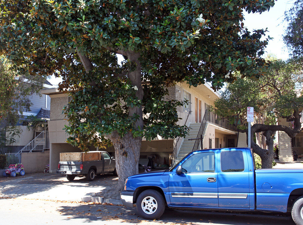 1535 Stoner Ave in Los Angeles, CA - Building Photo