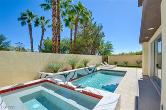 2680 Mystere Ct in Las Vegas, NV - Building Photo - Building Photo