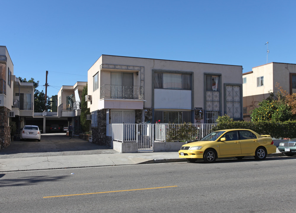 1749 Edgemont St in Los Angeles, CA - Building Photo