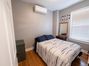 52 Maple Pl in Amityville, NY - Building Photo - Building Photo