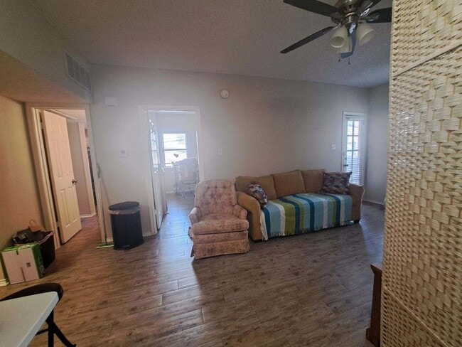 property at 706 W 22nd St