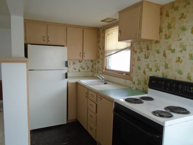 2441 Anderson Ave in Manhattan, KS - Building Photo - Building Photo