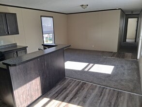 6040 Georgia in Romulus, MI - Building Photo - Building Photo