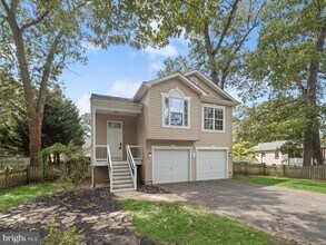 641 Hollywood Rd in Severna Park, MD - Building Photo - Building Photo