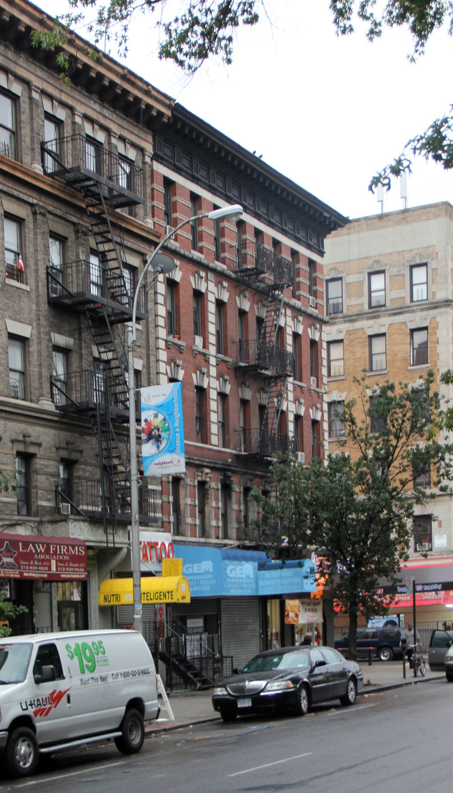 3600-3602 Broadway in New York, NY - Foto de edificio - Building Photo