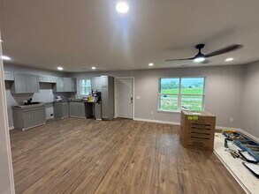 8331 State Hwy 401 in Garfield, KY - Building Photo - Building Photo
