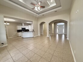 1200 W Park Dr in Pharr, TX - Building Photo