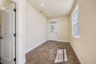 1512-1514 Hartell St in Medford, OR - Building Photo - Building Photo