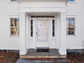 575 Black Rock Tpke in Easton, CT - Building Photo - Building Photo