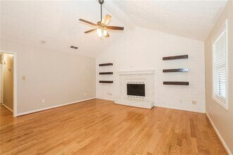1881 Rose Garden Ln in Loganville, GA - Building Photo - Building Photo