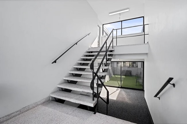 property at 2945 W Peterson Ave